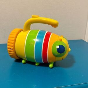 Melissa & Doug Sunny Patch Giddy Buggy Flashlight With Easy-Grip Handle So CUTE